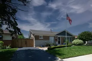 16450 67th Ct, Tinley Park, IL 60477 - Photo 1