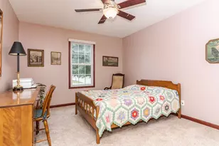 208 White Tail Ln, Hudson, IL 61748 - Photo 28