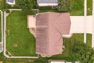 208 White Tail Ln, Hudson, IL 61748 - Photo 36