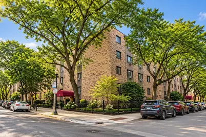611 W Patterson Avenue #216, Chicago, IL 60613 - Photo 2