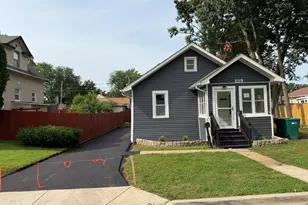 819 Audrey Ave, Joliet, IL 60436 - Photo 1