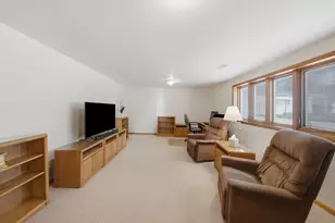 8455 Newland Ave, Burbank, IL 60459 - Photo 20