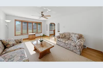 8455 Newland Avenue, Burbank, IL 60459 - Photo 6