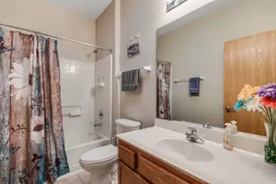 676 S Wellston Ln, Romeoville, IL 60446 - Photo 16
