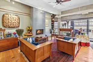 130 S Canal St, Chicago, IL 60606 - Photo 2
