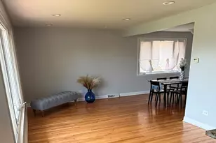 656 Saginaw Ave, Calumet City, IL 60409 - Photo 2