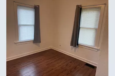 10 N Greenleaf Street, Gurnee, IL 60031 - Photo 12