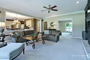 1412 Greenlake Dr, Aurora, IL 60502 - Photo 8
