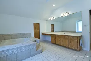 1412 Greenlake Dr, Aurora, IL 60502 - Photo 22