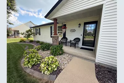 312 Randolph Drive, Centralia, IL 62801 - Photo 2