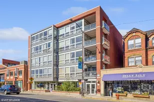 744 W Fullerton Ave, Chicago, IL 60614 - Photo 1