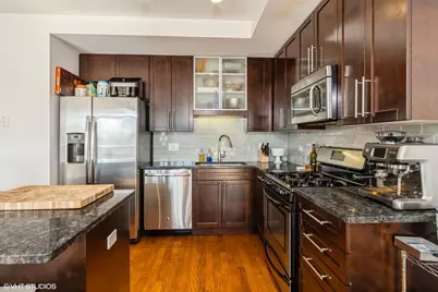 744 W Fullerton Avenue #404, Chicago, IL 60614 - Photo 4