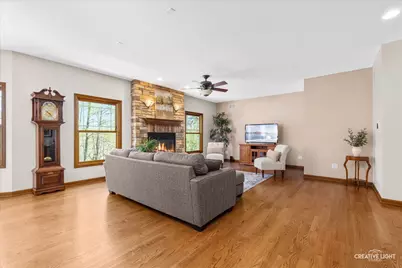 37 Park Drive, Yorkville, IL 60560 - Photo 6