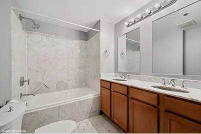 106 N Aberdeen Street #4F, Chicago, IL 60607 - Photo 10