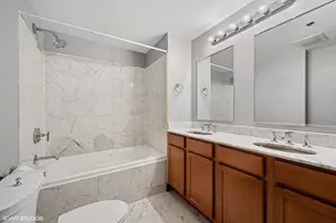 106 N Aberdeen St, Chicago, IL 60607 - Photo 10