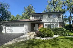 1935 Birch Rd, Northbrook, IL 60062 - Photo 1