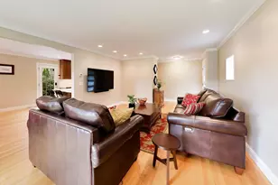 9058 Ewing Ave, Evanston, IL 60203 - Photo 6