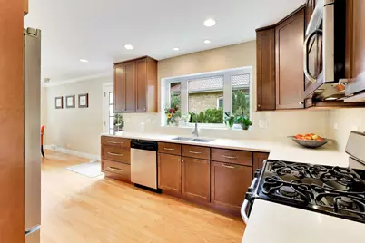 9058 Ewing Avenue, Evanston, IL 60203 - Photo 14