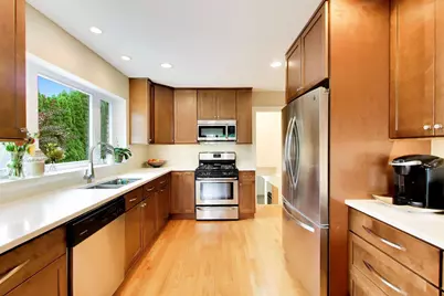 9058 Ewing Avenue, Evanston, IL 60203 - Photo 12