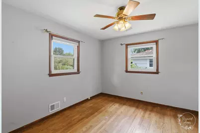 165 E 2740S Road, Kankakee, IL 60901 - Photo 14