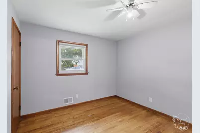 165 E 2740S Road, Kankakee, IL 60901 - Photo 12