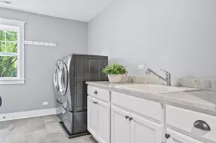 407 Lake St, Libertyville, IL 60048 - Photo 22
