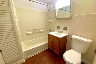 533 N Highview Ave, Addison, IL 60101 - Photo 6
