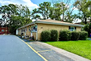 533 N Highview Ave, Addison, IL 60101 - Photo 1