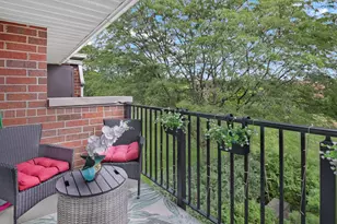 815 Leicester Rd, Elk Grove Village, IL 60007 - Photo 20