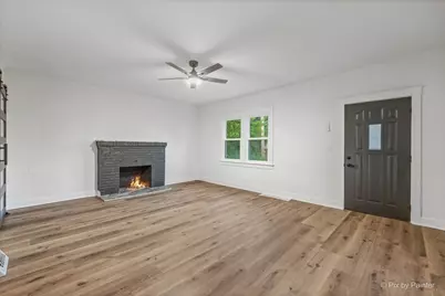 1614 S Carroll Avenue, Freeport, IL 61032 - Photo 12