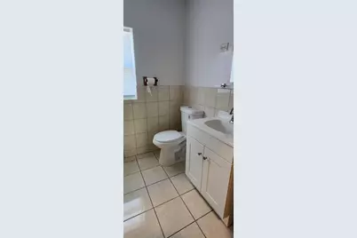 4252 W Henderson Street #2E, Chicago, IL 60641 - Photo 12