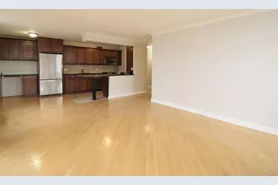 1360 N Sandburg Terrace #2101, Chicago, IL 60610 - Photo 2