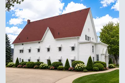 2 S Seminary Avenue, Mount Morris, IL 61054 - Photo 2