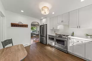 304 S Loomis St, Naperville, IL 60540 - Photo 10