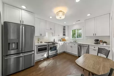 304 S Loomis Street, Naperville, IL 60540 - Photo 8
