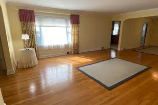 3333 W 102nd St, Evergreen Park, IL 60805 - Photo 8