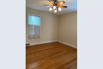 3333 W 102nd Street, Evergreen Park, IL 60805 - Photo 10