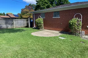 3333 W 102nd St, Evergreen Park, IL 60805 - Photo 42
