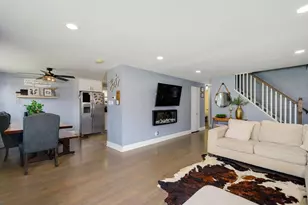 3740 167th Pl, Country Club Hills, IL 60478 - Photo 4