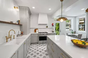 1907 W Berwyn Ave, Chicago, IL 60640 - Photo 4