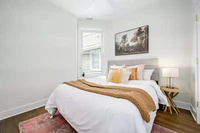 1907 W Berwyn Avenue, Chicago, IL 60640 - Photo 32