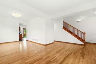 8542 Latrobe Ave, Burbank, IL 60459 - Photo 6