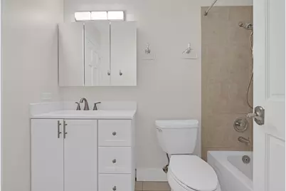608 Inverrary Lane #608, Deerfield, IL 60015 - Photo 18