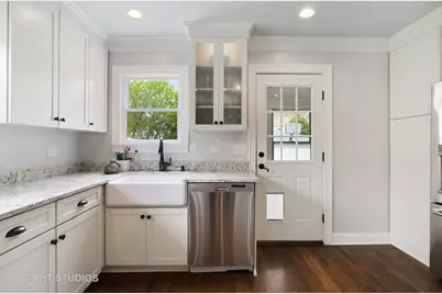 501 Illinois Road, Wilmette, IL 60091 - Photo 10