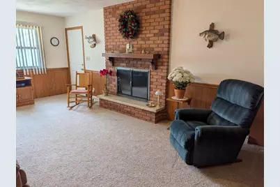 1358 Empire Court, Freeport, IL 61032 - Photo 12