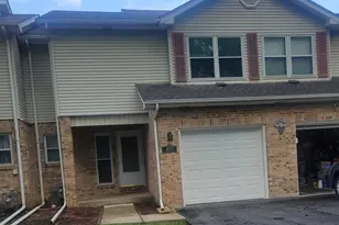 405 S Wenbriar Square, Addison, IL 60101 - Photo 1