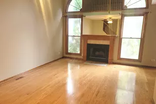 405 S Wenbriar Square, Addison, IL 60101 - Photo 10