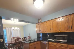 405 S Wenbriar Square, Addison, IL 60101 - Photo 6