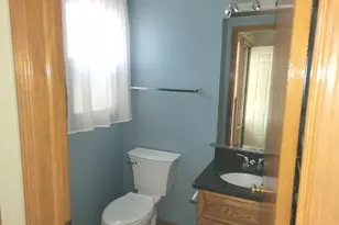 405 S Wenbriar Square, Addison, IL 60101 - Photo 4