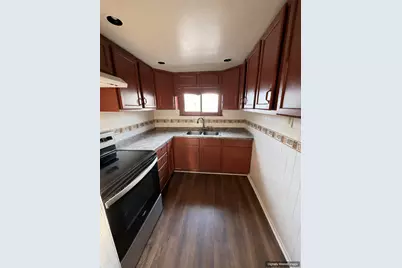 8322 S Burnham Avenue, Chicago, IL 60617 - Photo 8